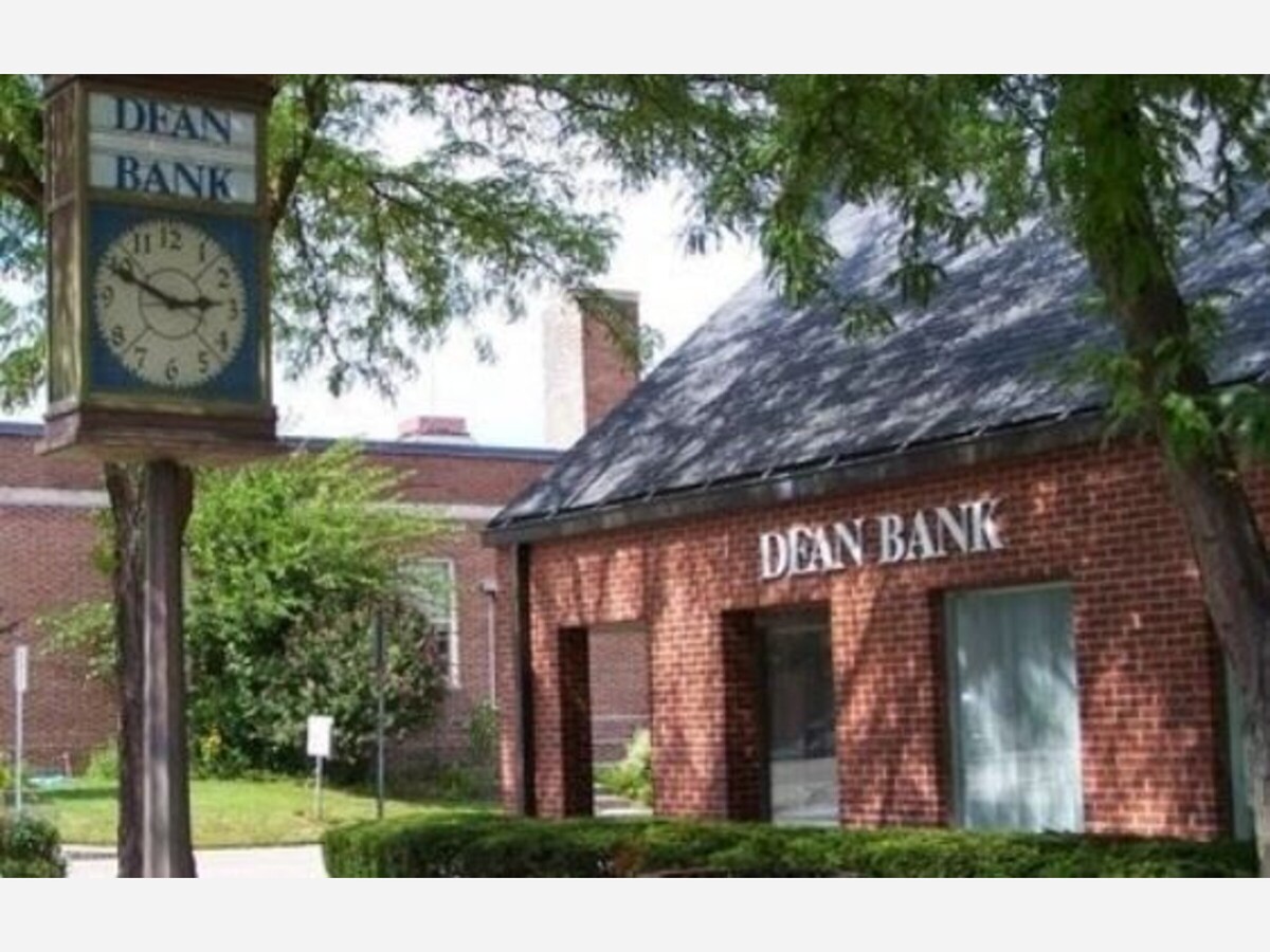 Dean Bank Named a 2025 Top 500 Bank in the US by Newsweek Franklin