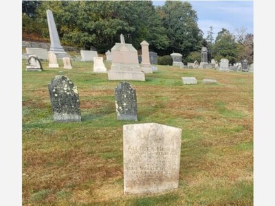 Dean College Honored For Historic Preservation Work in Town Cemetery
