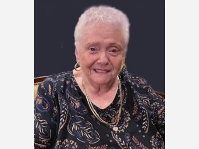 MEDWAY: Dorothy (Leavitt) Schavrien