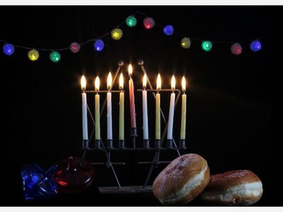 Menorah Parade to Spread Chanukah Light