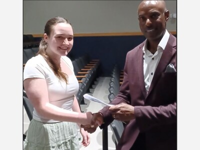 Franklin Democrats Award Carol Pizzi Scholarship