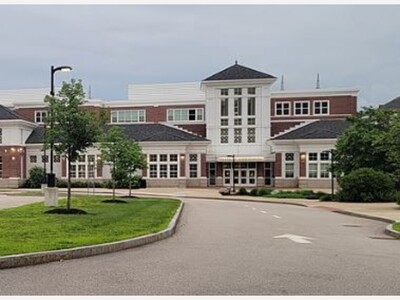 Town Council Heads to High School